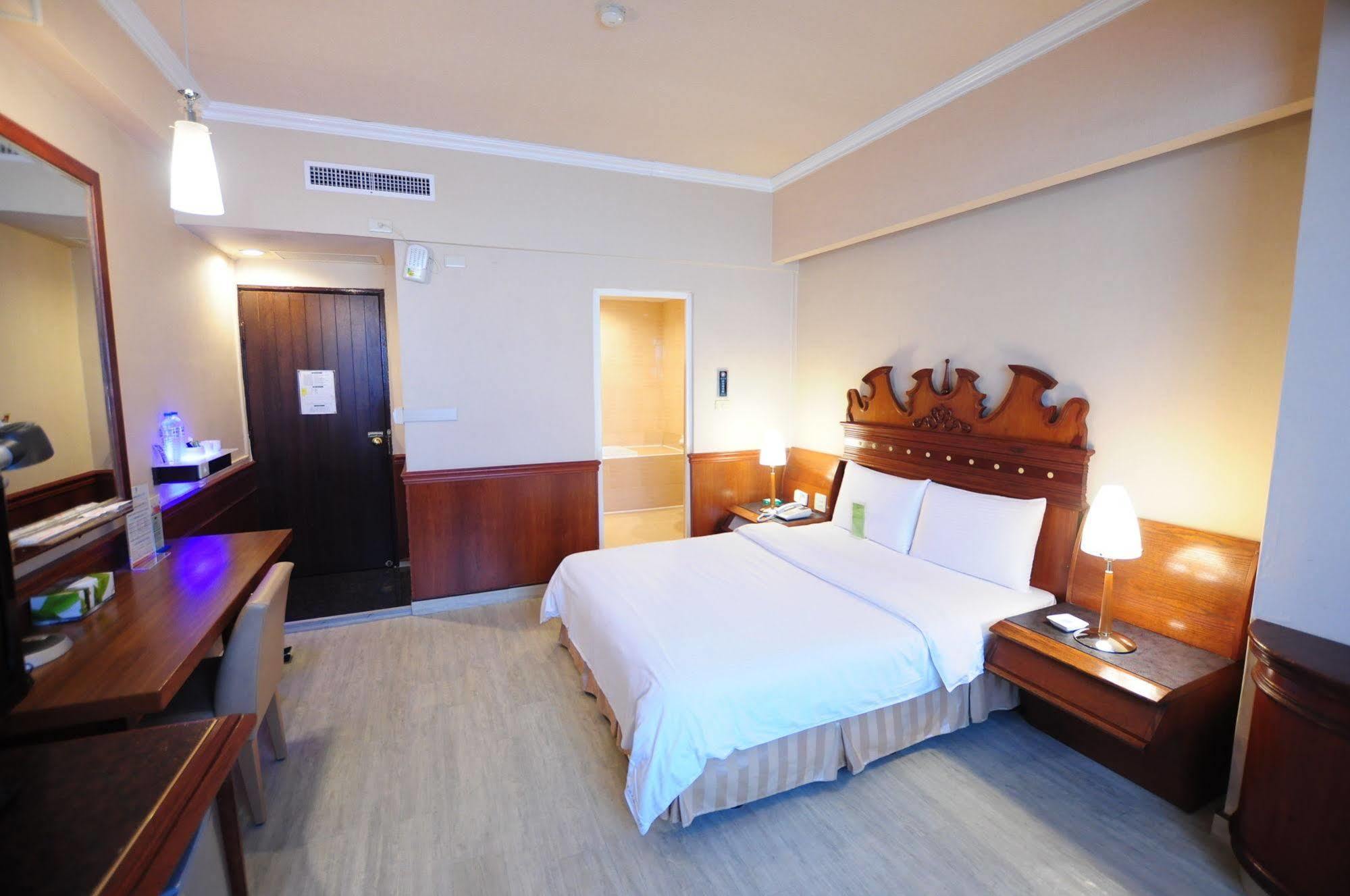 Kindness Hotel Wu-Jia Kaohsiung Extérieur photo