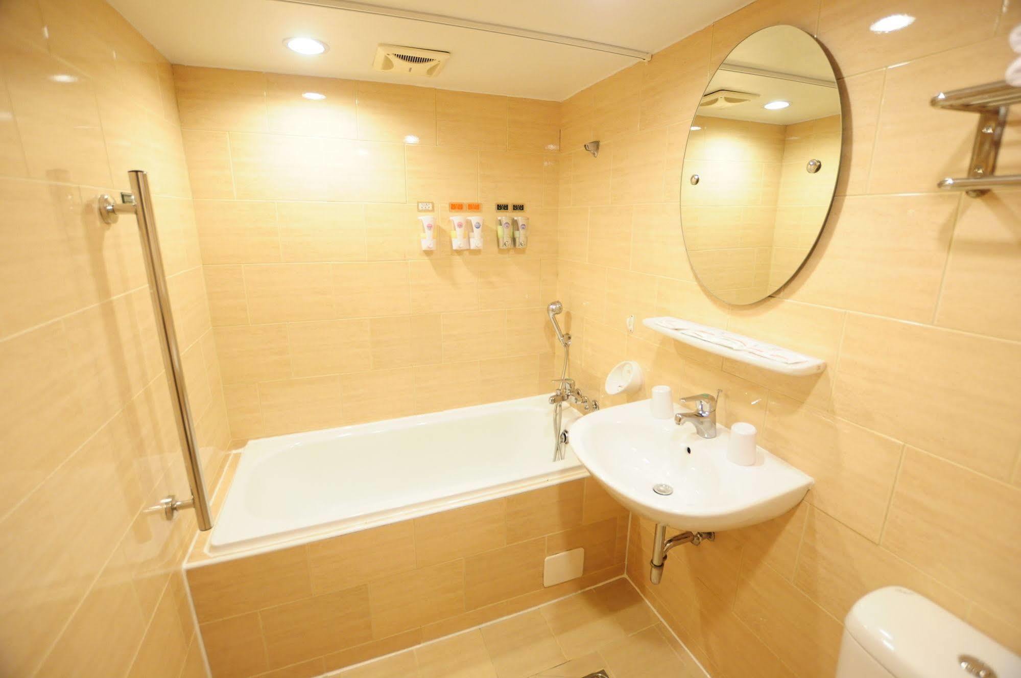 Kindness Hotel Wu-Jia Kaohsiung Extérieur photo