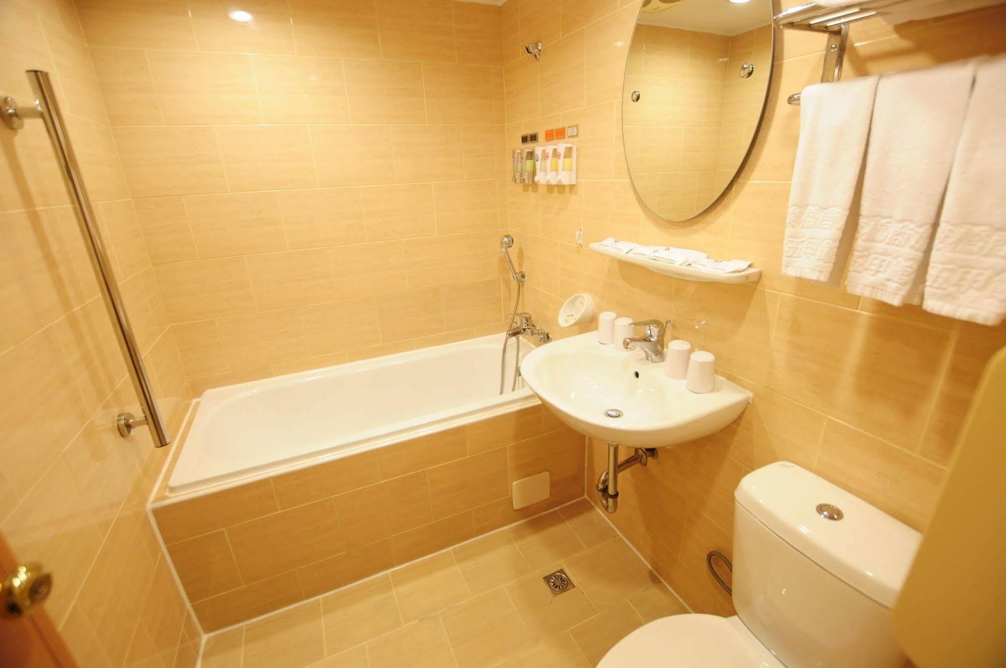 Kindness Hotel Wu-Jia Kaohsiung Extérieur photo